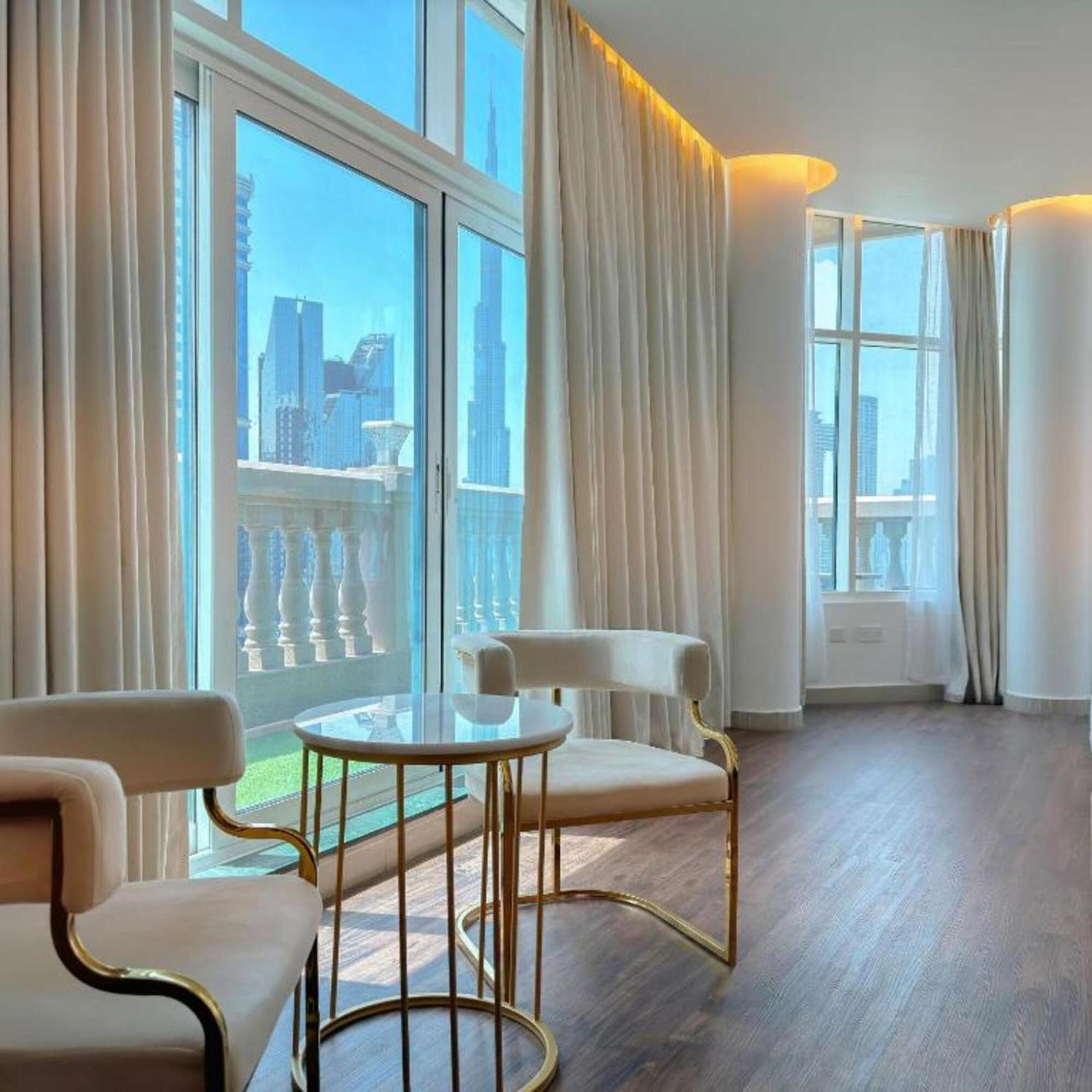 Emirates Grand Residences Hotel 4*
