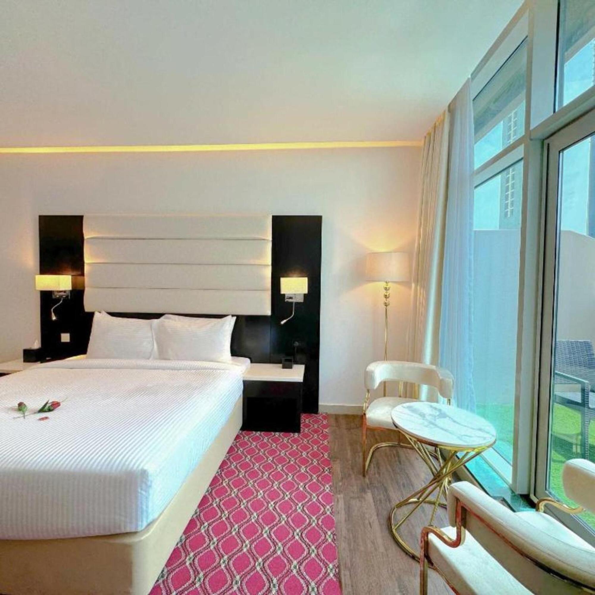Emirates Grand Residences 4*