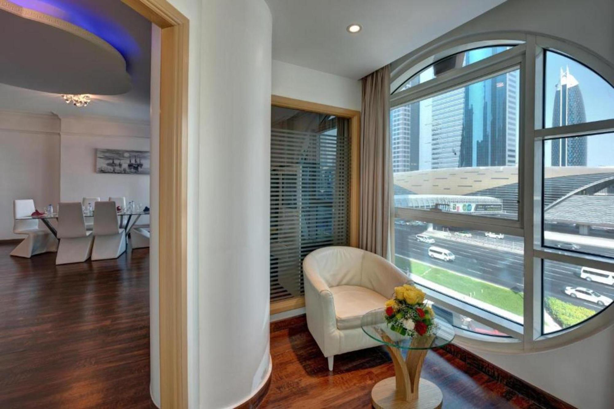 Emirates Grand Residences Hotel 4*